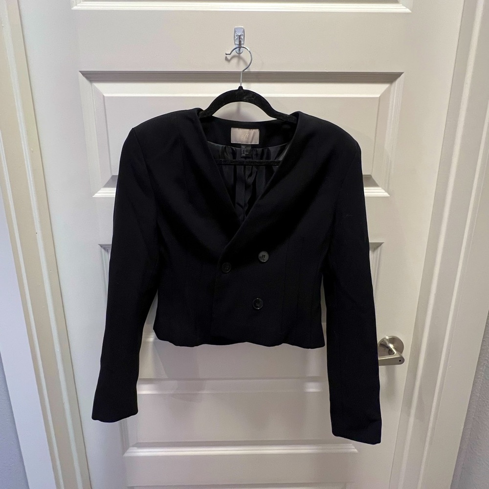 H&M cropped blazer with shoulder pads